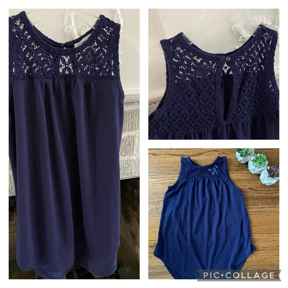 🌸2 for $15: Girl’s Navy Top with Lace - Size S(6/7)